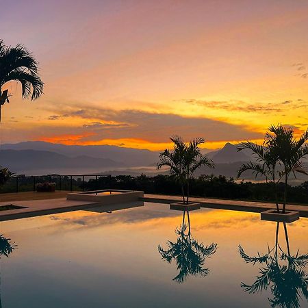 Fina Estampa Country Hotel - Mayores De 10 Anos - Támesis エクステリア 写真