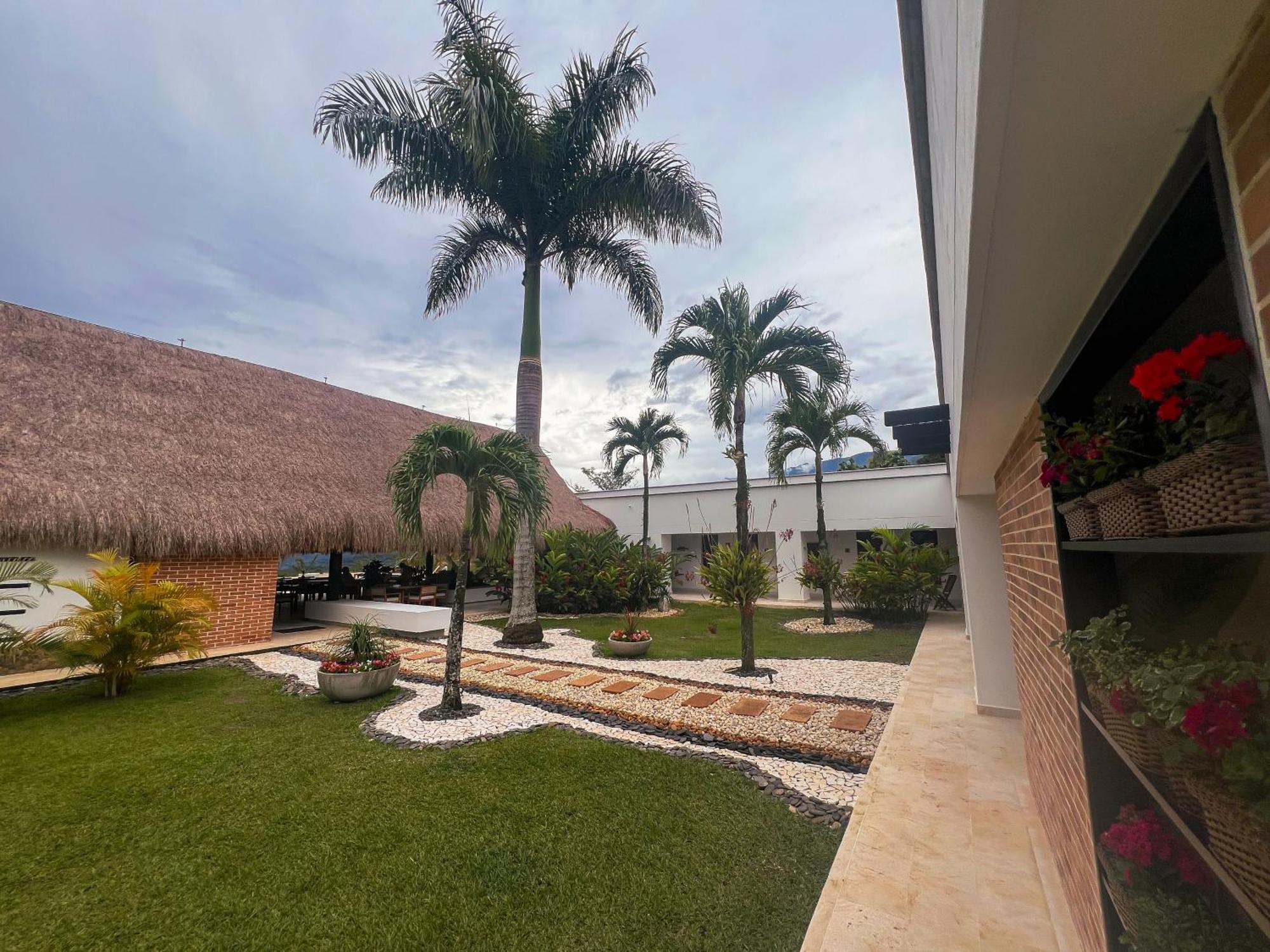 Fina Estampa Country Hotel - Mayores De 10 Anos - Támesis エクステリア 写真